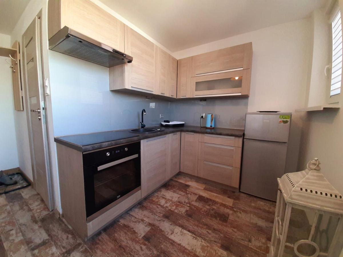 Apartment Apartamet 45 *